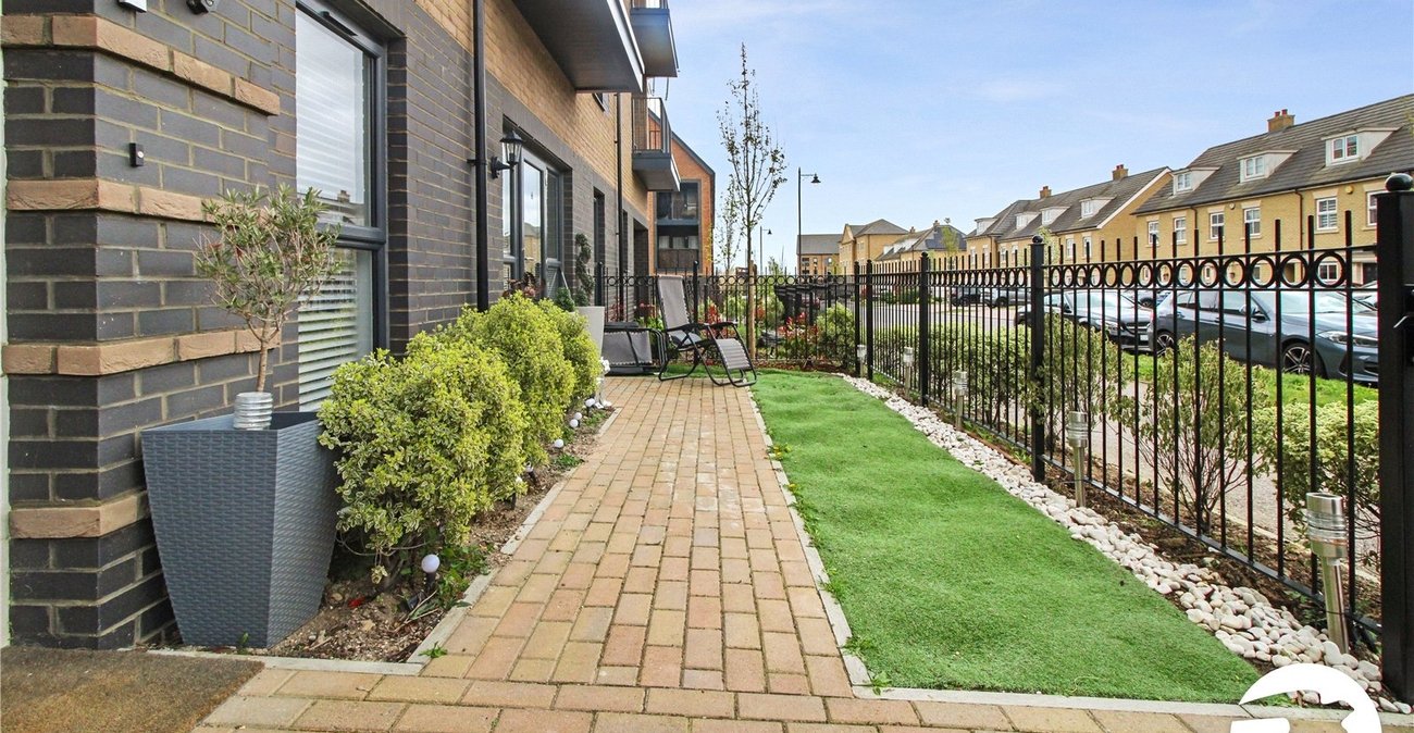 2 bedroom property to rent in Weldon | Robinson Michael & Jackson