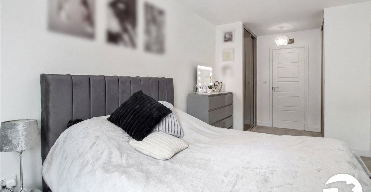 2 bedroom property to rent in Weldon | Robinson Michael & Jackson