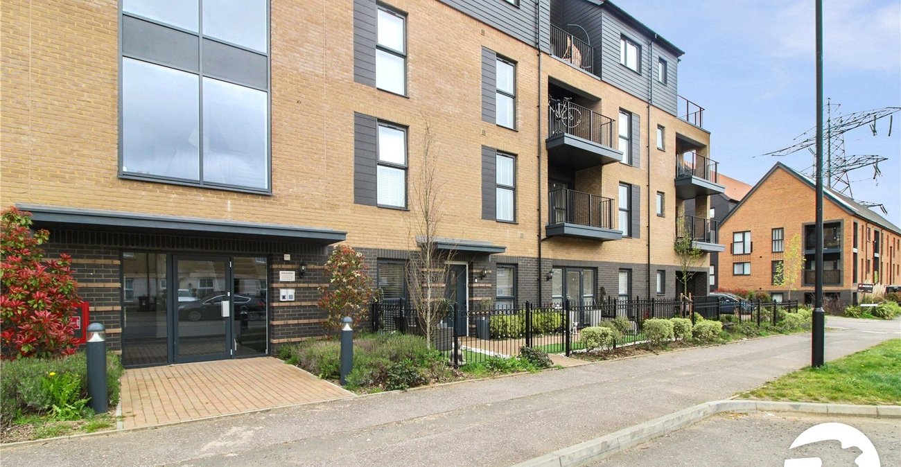 2 bedroom property to rent in Weldon | Robinson Michael & Jackson