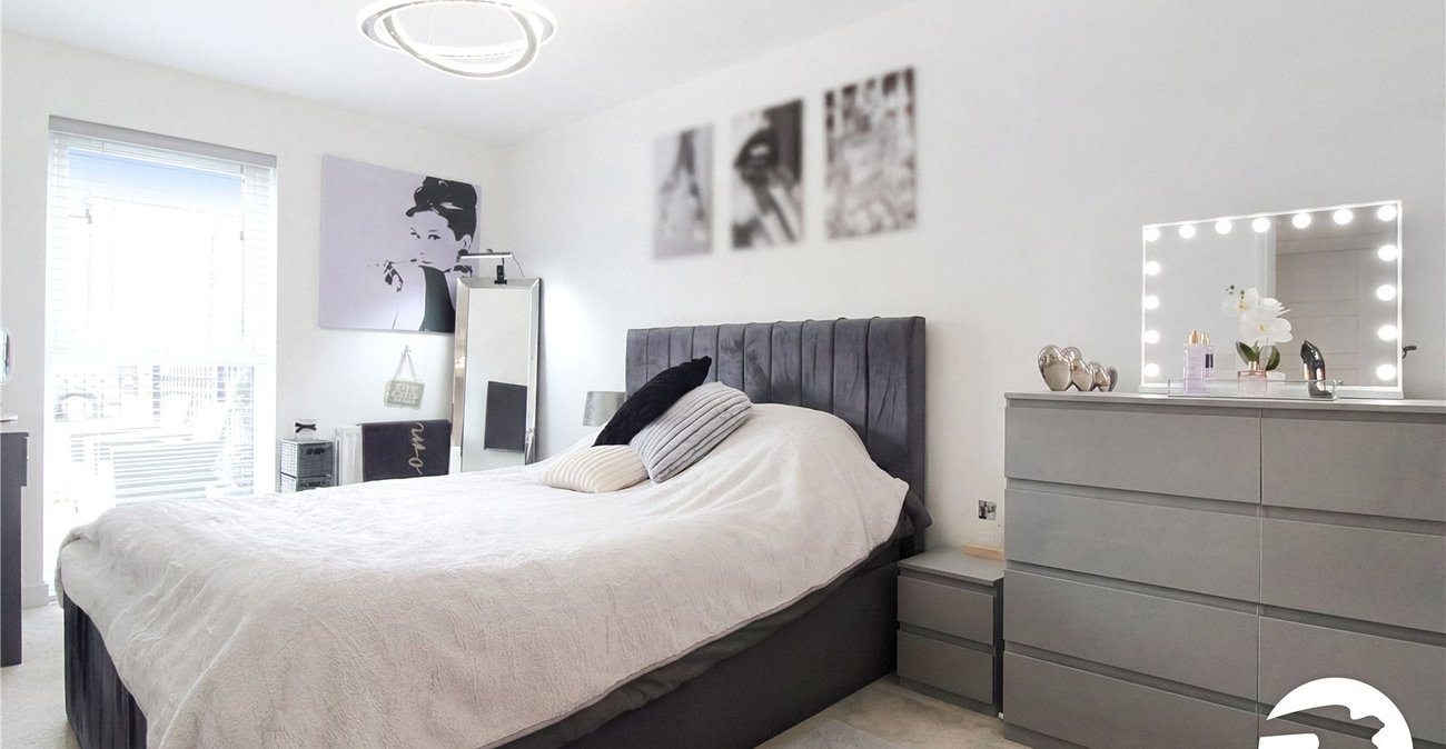 2 bedroom property to rent in Weldon | Robinson Michael & Jackson