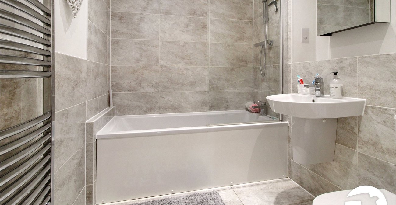 2 bedroom property to rent in Weldon | Robinson Michael & Jackson