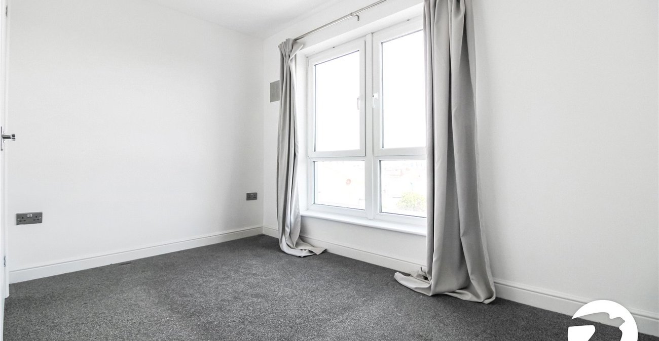 1 bedroom property to rent in Gravesend | Robinson Michael & Jackson
