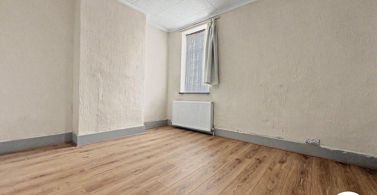 2 bedroom house to rent in Chatham | Robinson Michael & Jackson