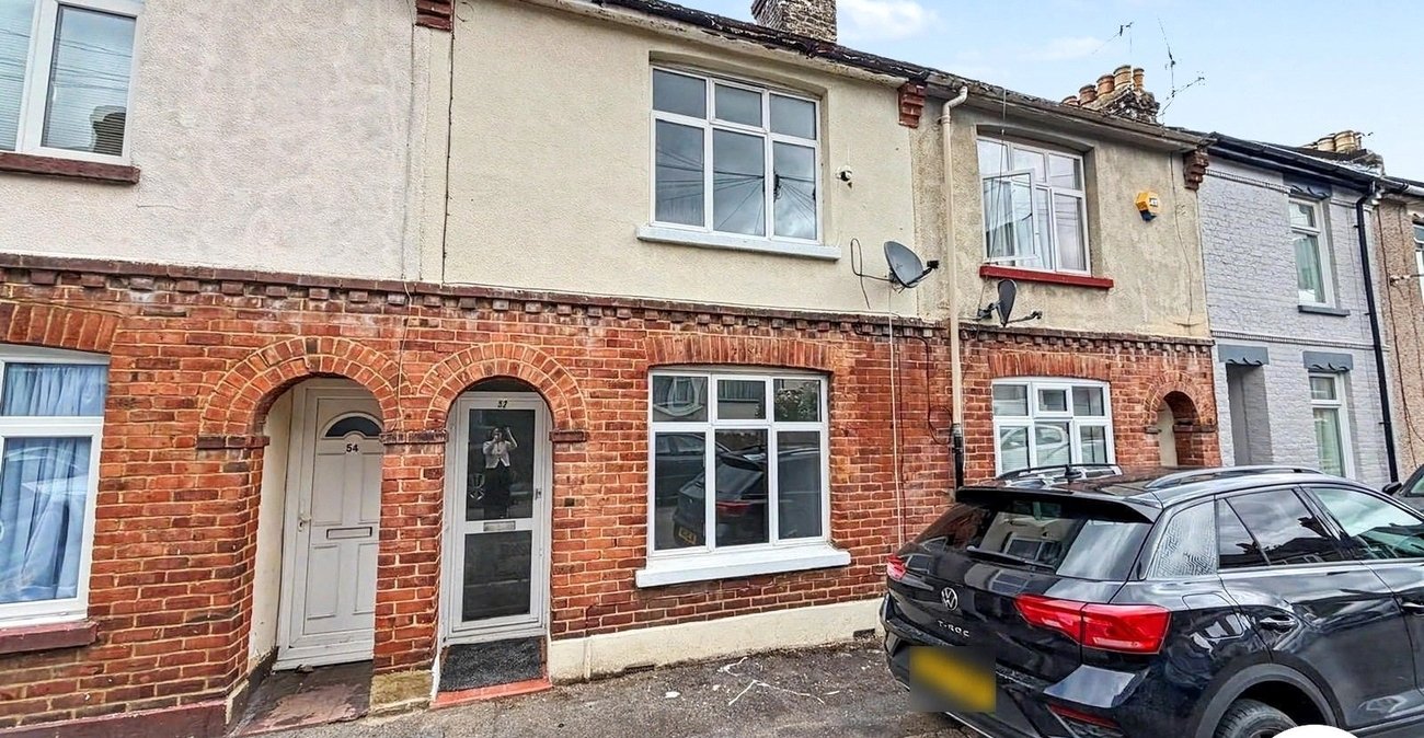 2 bedroom house to rent in Chatham | Robinson Michael & Jackson