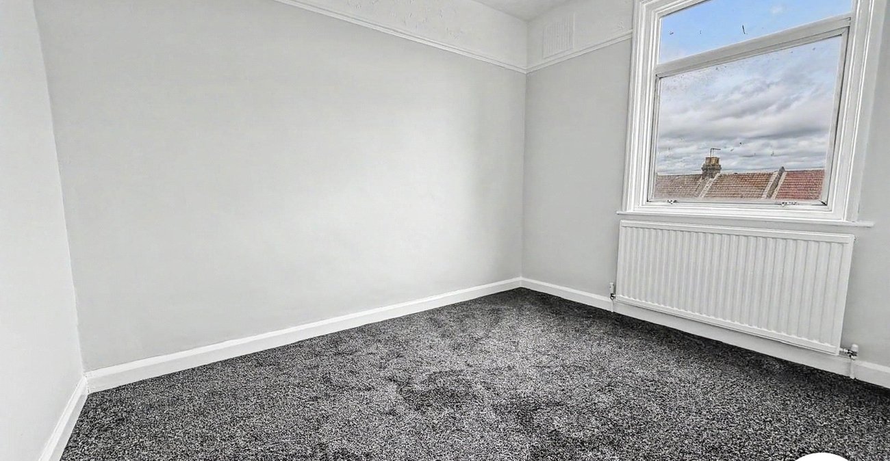 2 bedroom house to rent in Chatham | Robinson Michael & Jackson