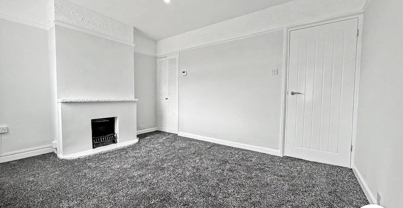 2 bedroom house to rent in Chatham | Robinson Michael & Jackson