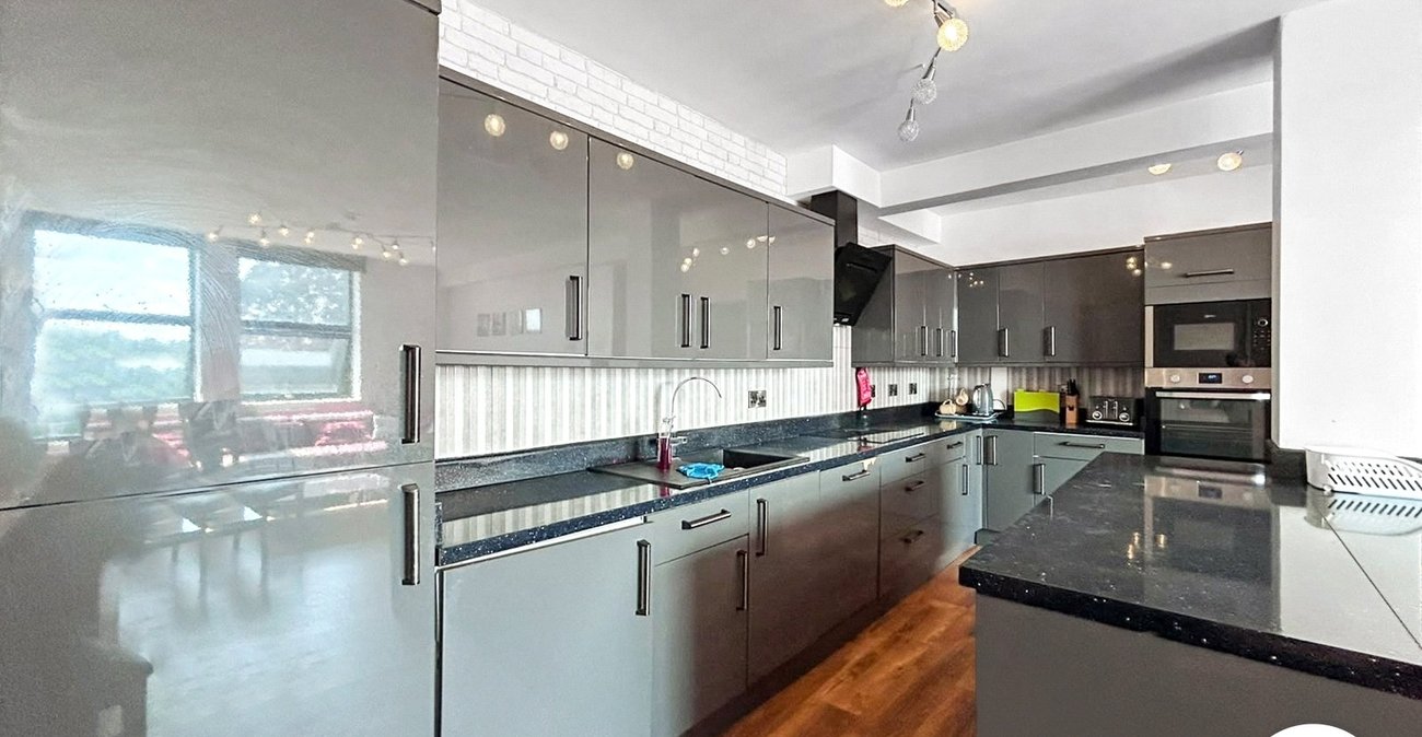 2 bedroom property to rent in Maidstone | Robinson Michael & Jackson