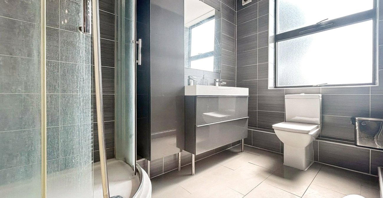 2 bedroom property to rent in Maidstone | Robinson Michael & Jackson