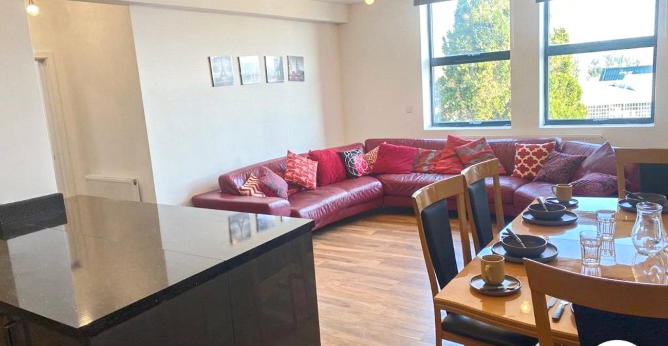 2 bedroom property to rent in Maidstone | Robinson Michael & Jackson