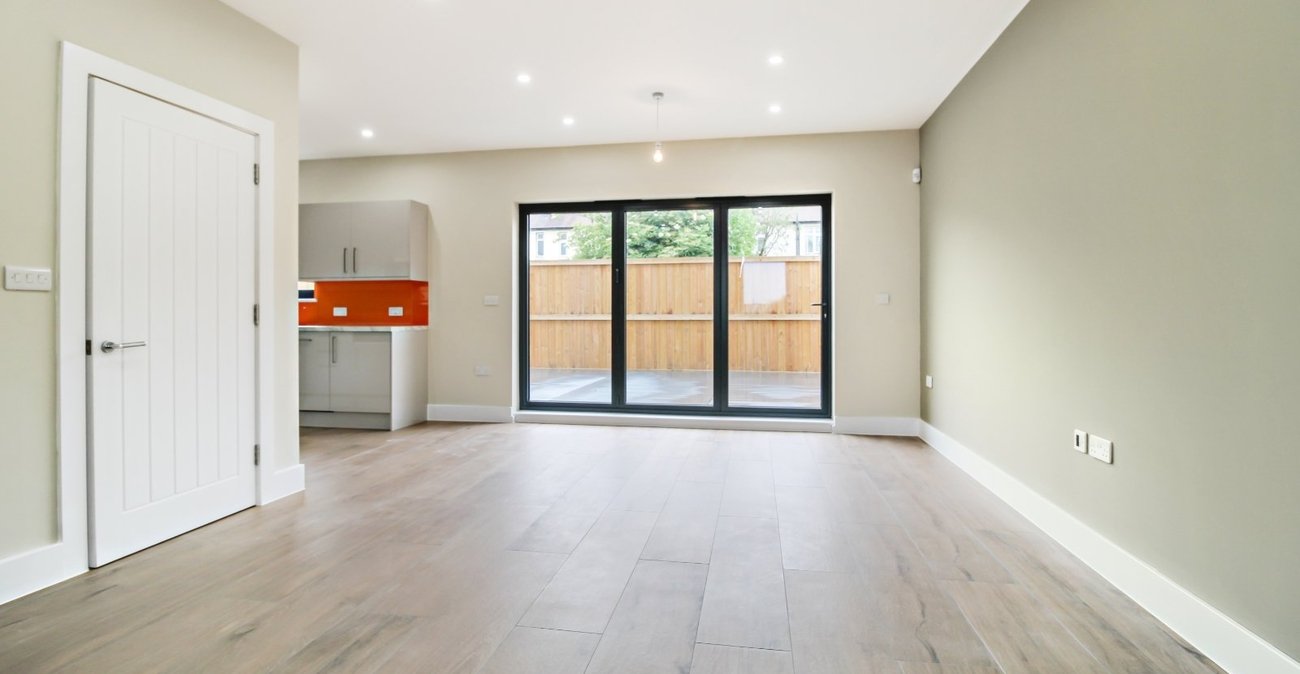 2 bedroom property to rent in Gravesend | Robinson Michael & Jackson