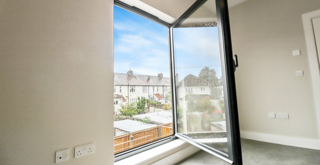 2 bedroom property to rent in Gravesend | Robinson Michael & Jackson
