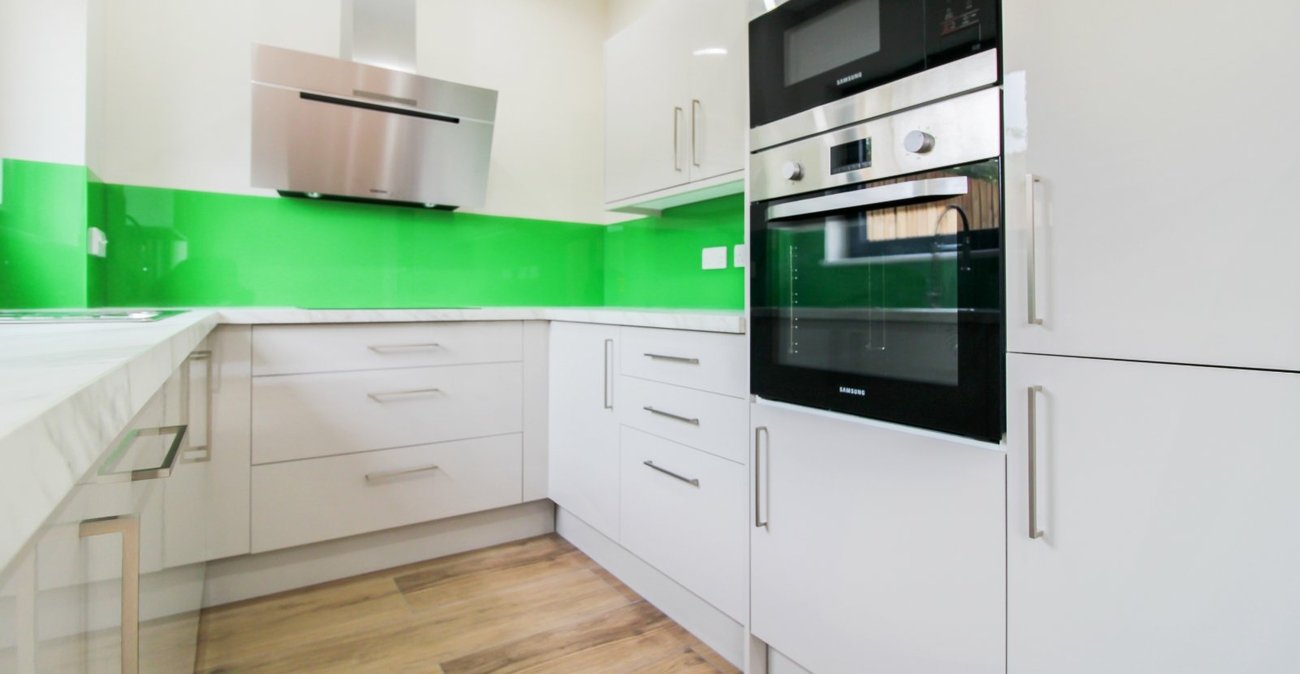 2 bedroom property to rent in Gravesend | Robinson Michael & Jackson