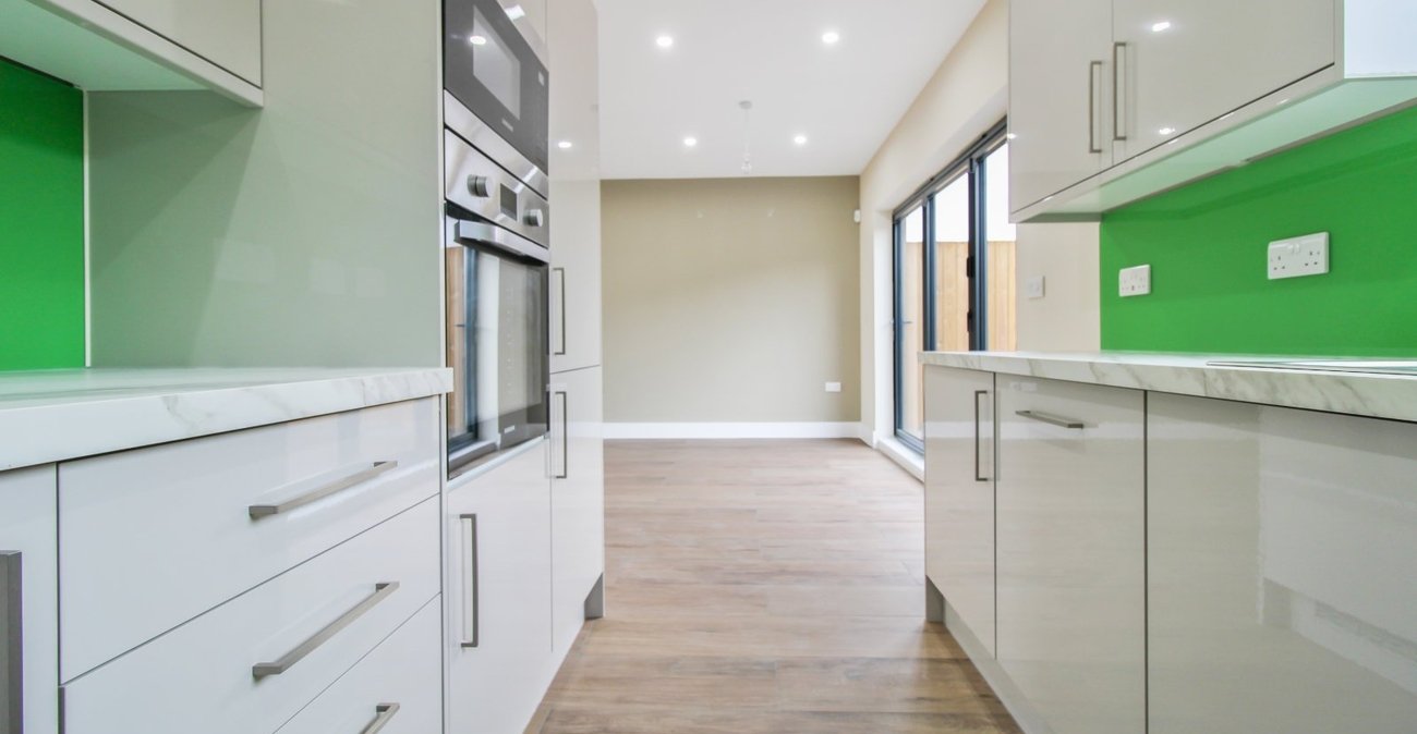 2 bedroom property to rent in Gravesend | Robinson Michael & Jackson