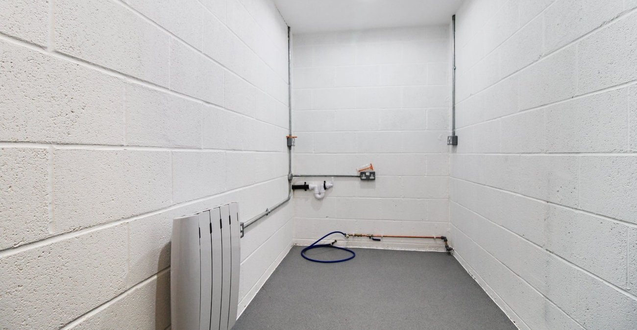 2 bedroom property to rent in Gravesend | Robinson Michael & Jackson
