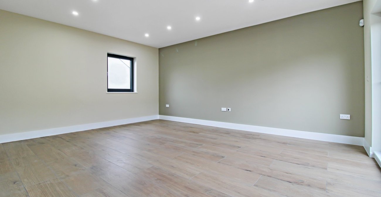 2 bedroom property to rent in Gravesend | Robinson Michael & Jackson
