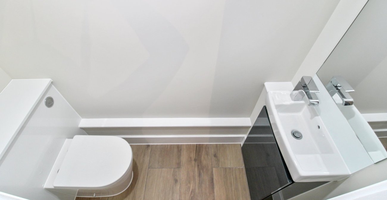2 bedroom property to rent in Gravesend | Robinson Michael & Jackson