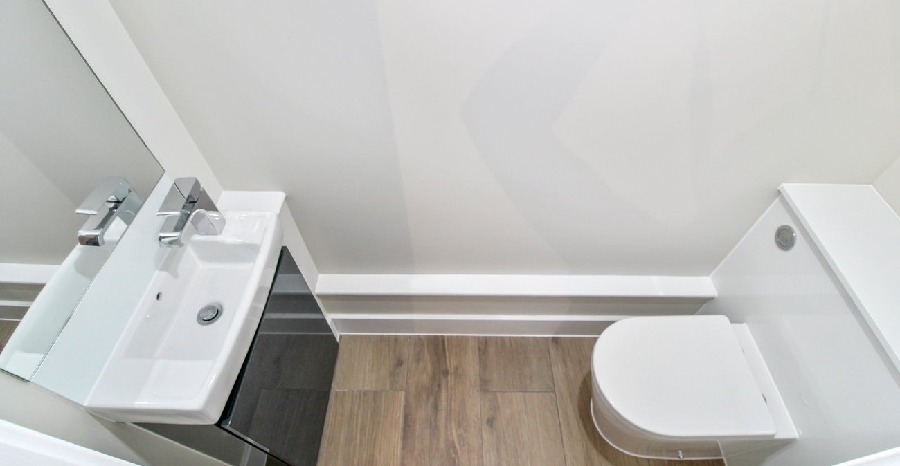 2 bedroom property to rent in Gravesend | Robinson Michael & Jackson