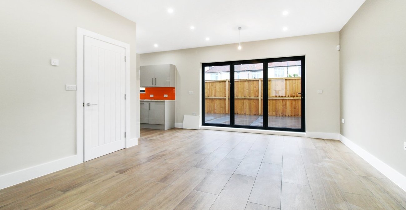 2 bedroom property to rent in Gravesend | Robinson Michael & Jackson