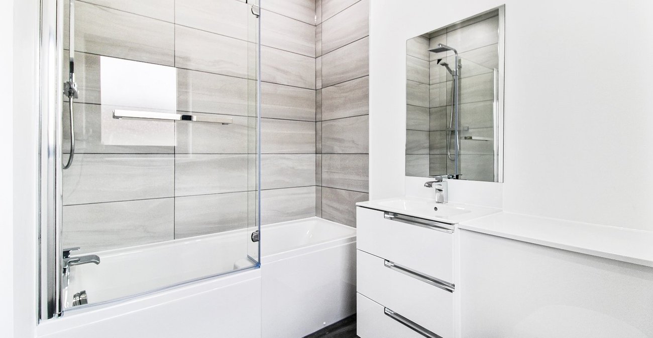 2 bedroom property to rent in Gravesend | Robinson Michael & Jackson