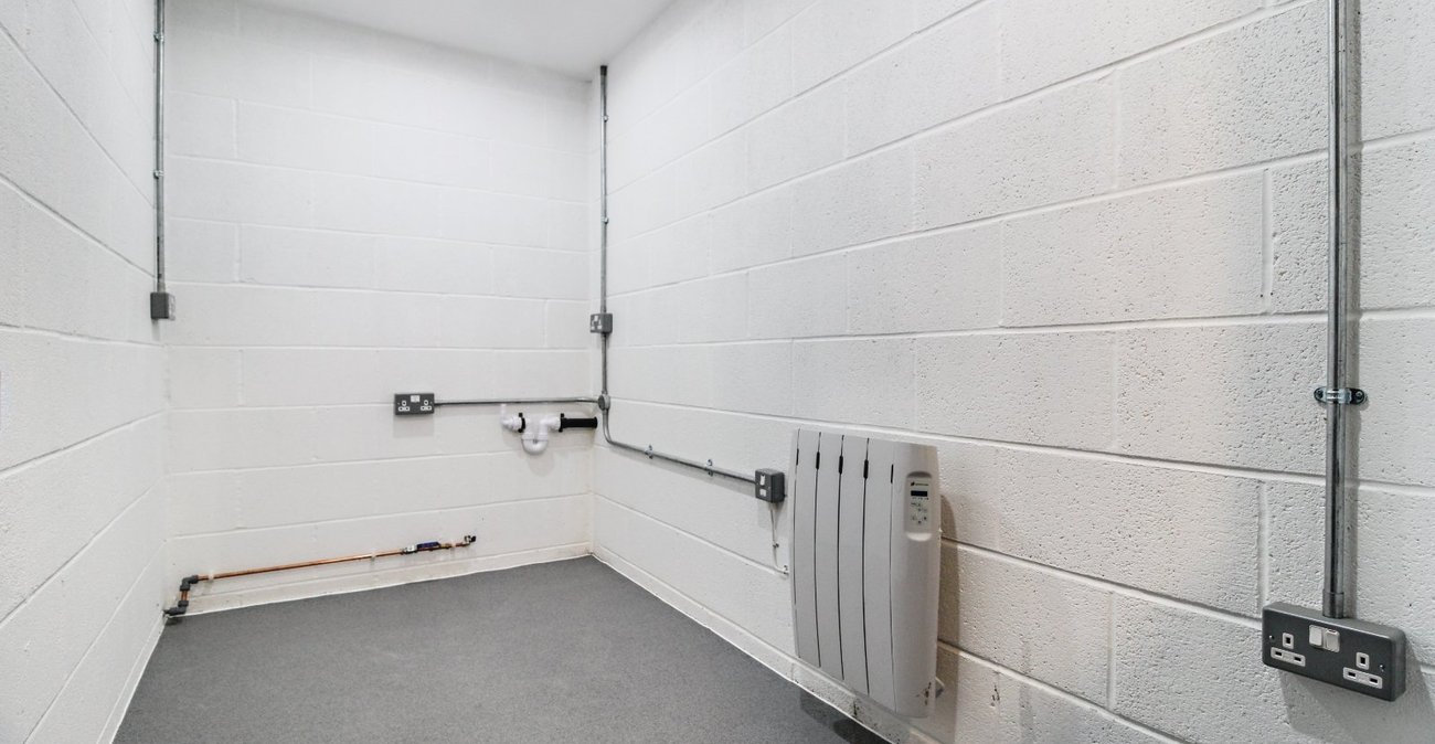 2 bedroom property to rent in Gravesend | Robinson Michael & Jackson