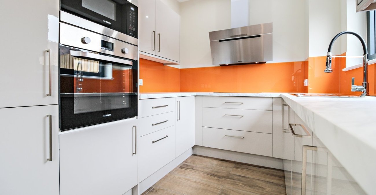 2 bedroom property to rent in Gravesend | Robinson Michael & Jackson