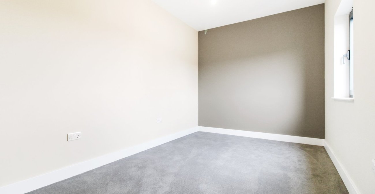 2 bedroom property to rent in Gravesend | Robinson Michael & Jackson
