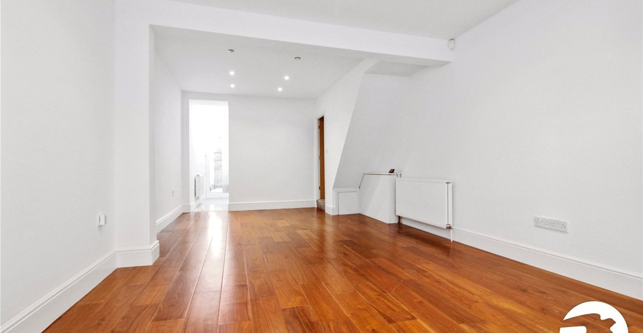 3 bedroom house to rent in Gravesend | Robinson Michael & Jackson