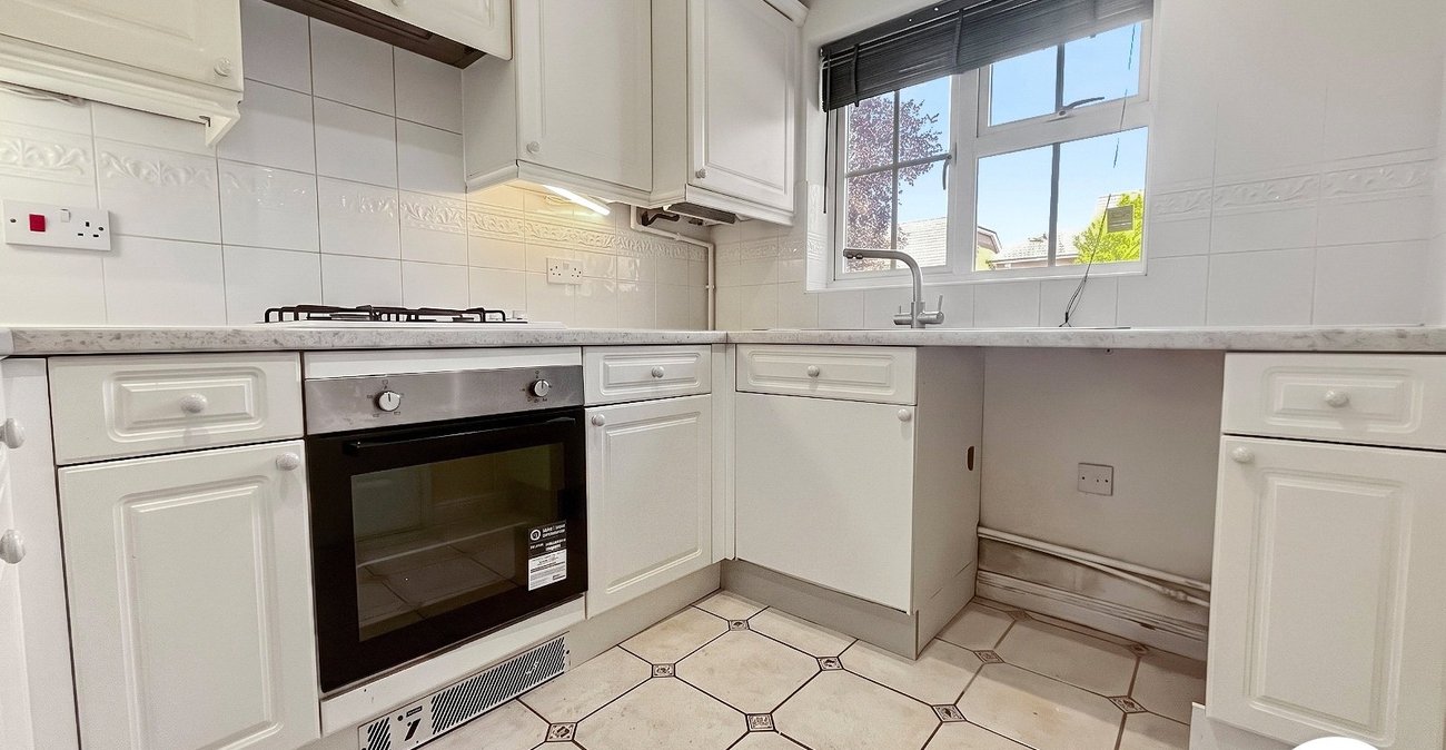3 bedroom house to rent in Crayford | Robinson Jackson