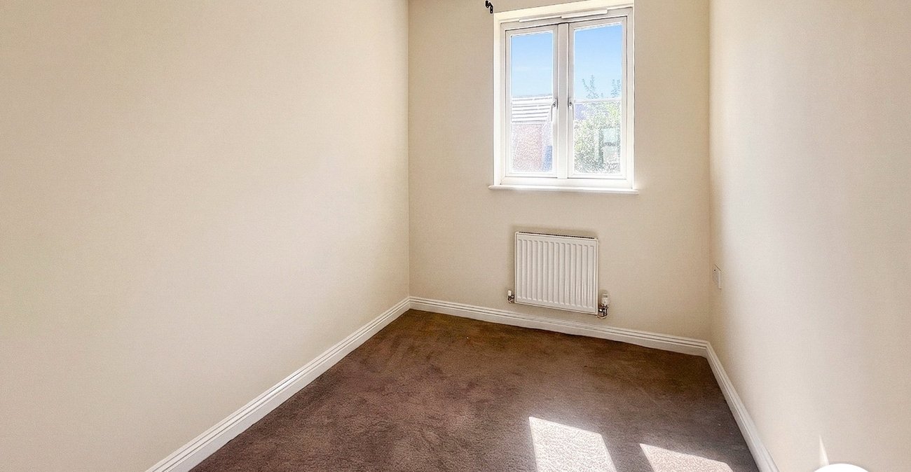 3 bedroom house to rent in Crayford | Robinson Jackson