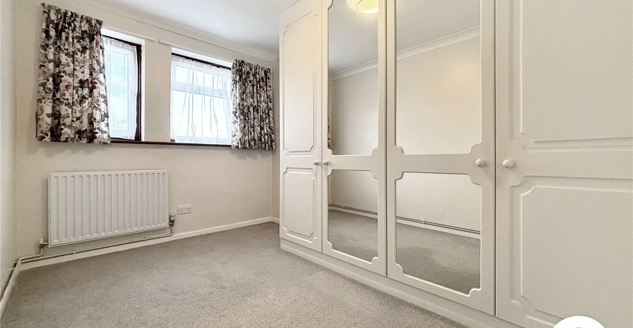 2 bedroom property to rent in Bexley | Robinson Jackson