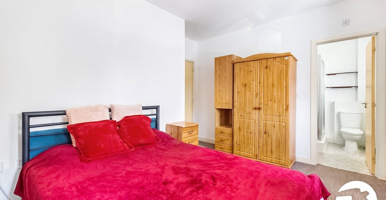 2 bedroom property to rent in Maidstone | Robinson Michael & Jackson