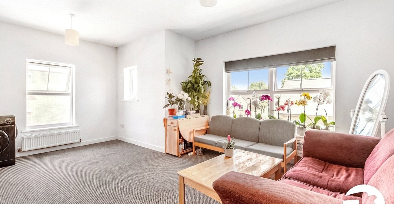 2 bedroom property to rent in Maidstone | Robinson Michael & Jackson