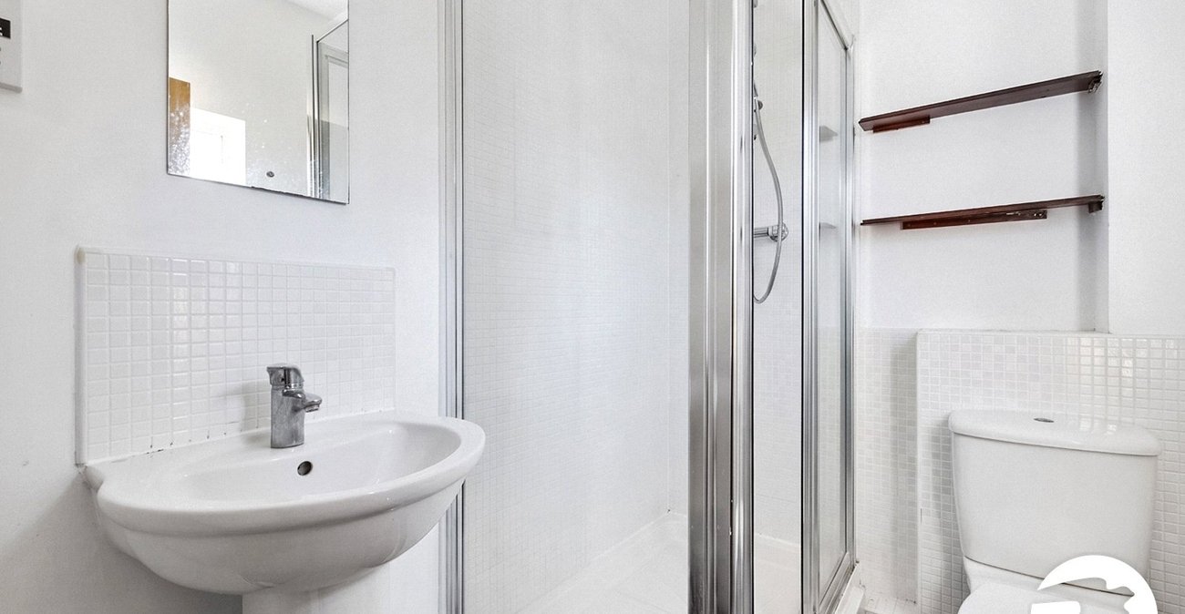 2 bedroom property to rent in Maidstone | Robinson Michael & Jackson
