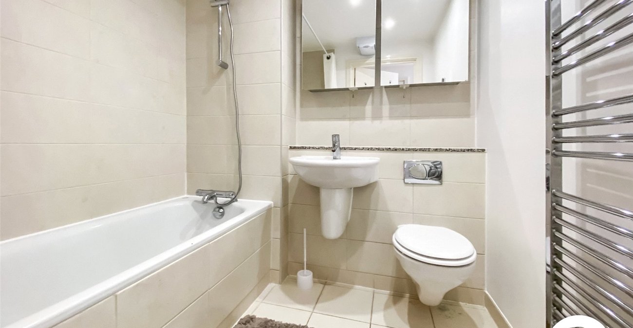 1 bedroom property to rent in Royal Arsenal | 