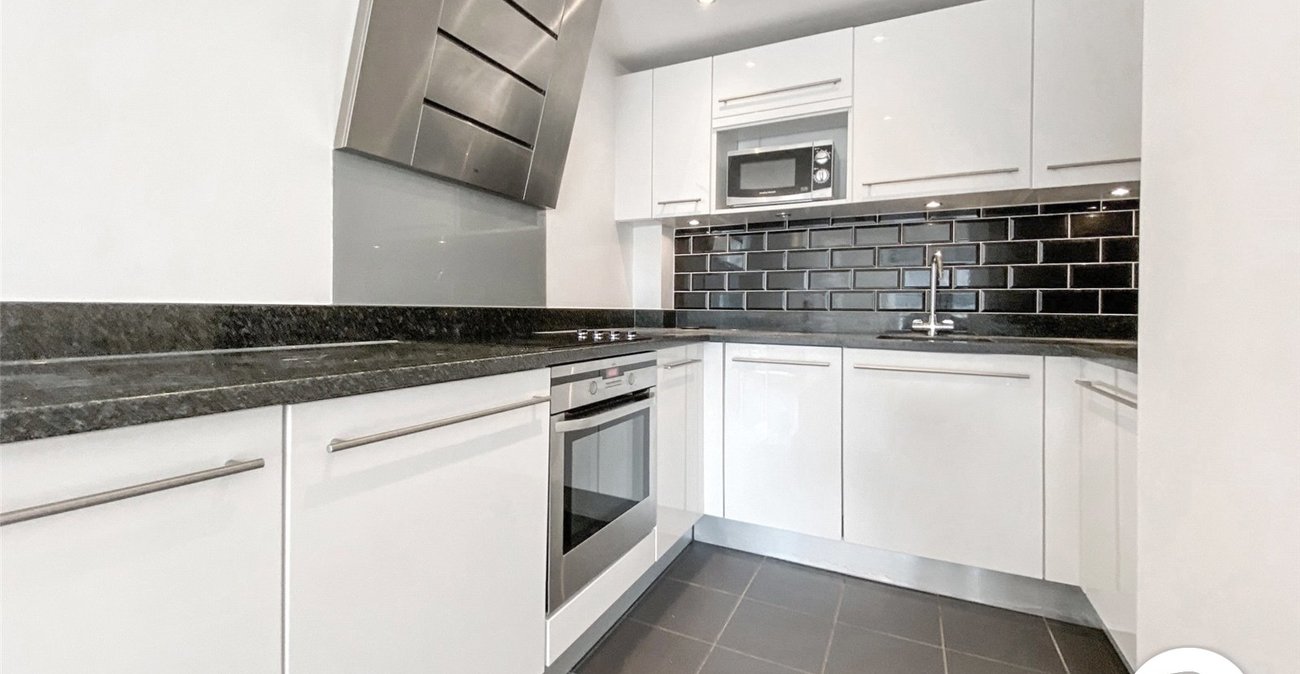 1 bedroom property to rent in Royal Arsenal | 