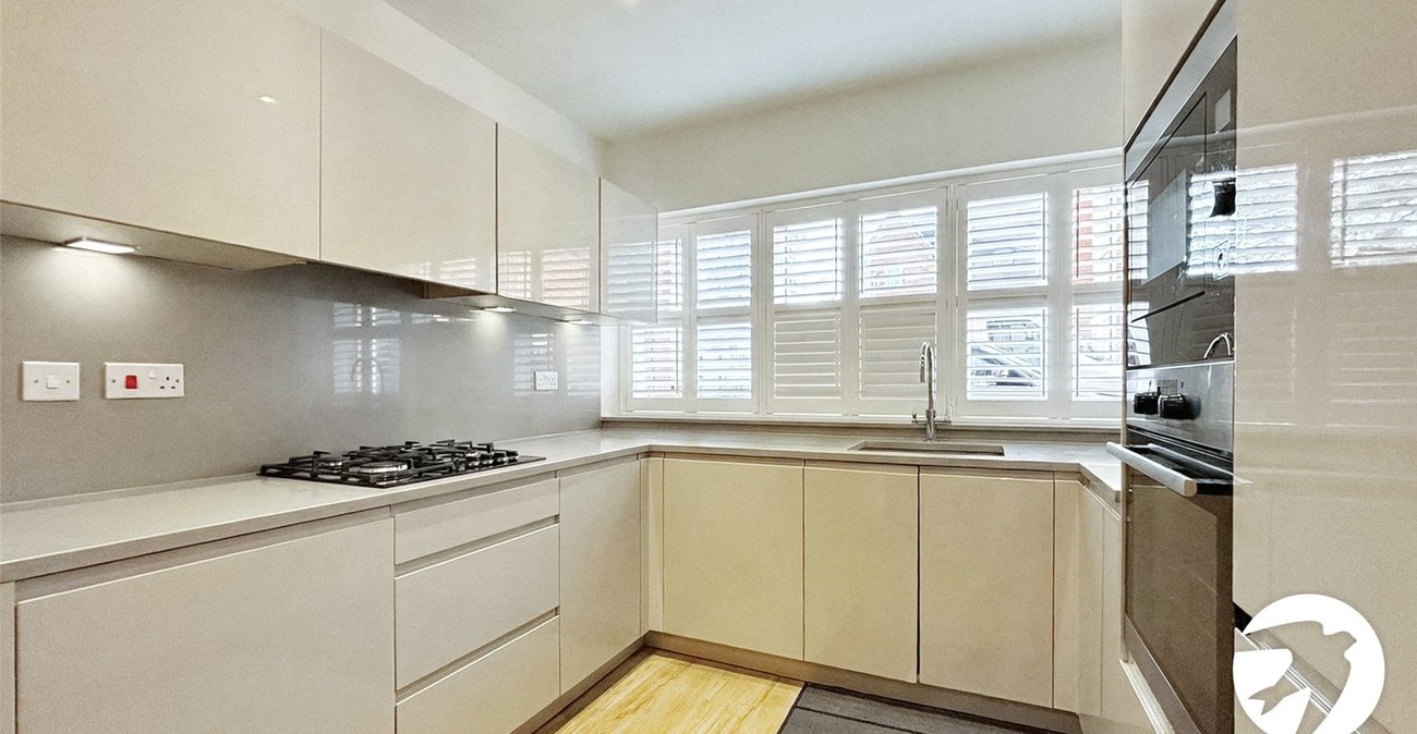 4 bedroom house to rent in Orpington | Robinson Jackson