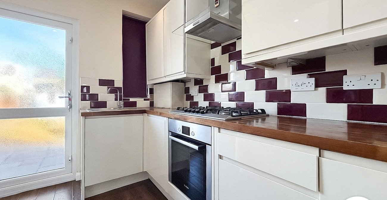 3 bedroom house to rent in Welling | 