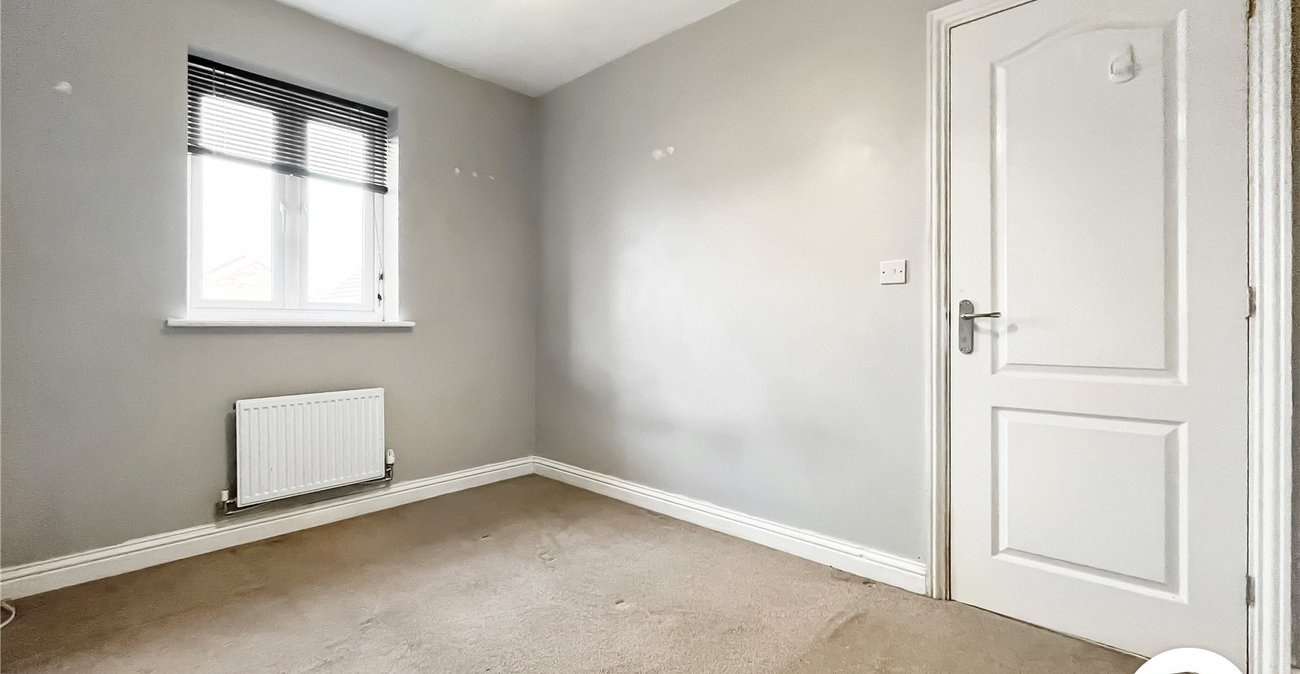 3 bedroom house to rent in Rainham | Robinson Michael & Jackson