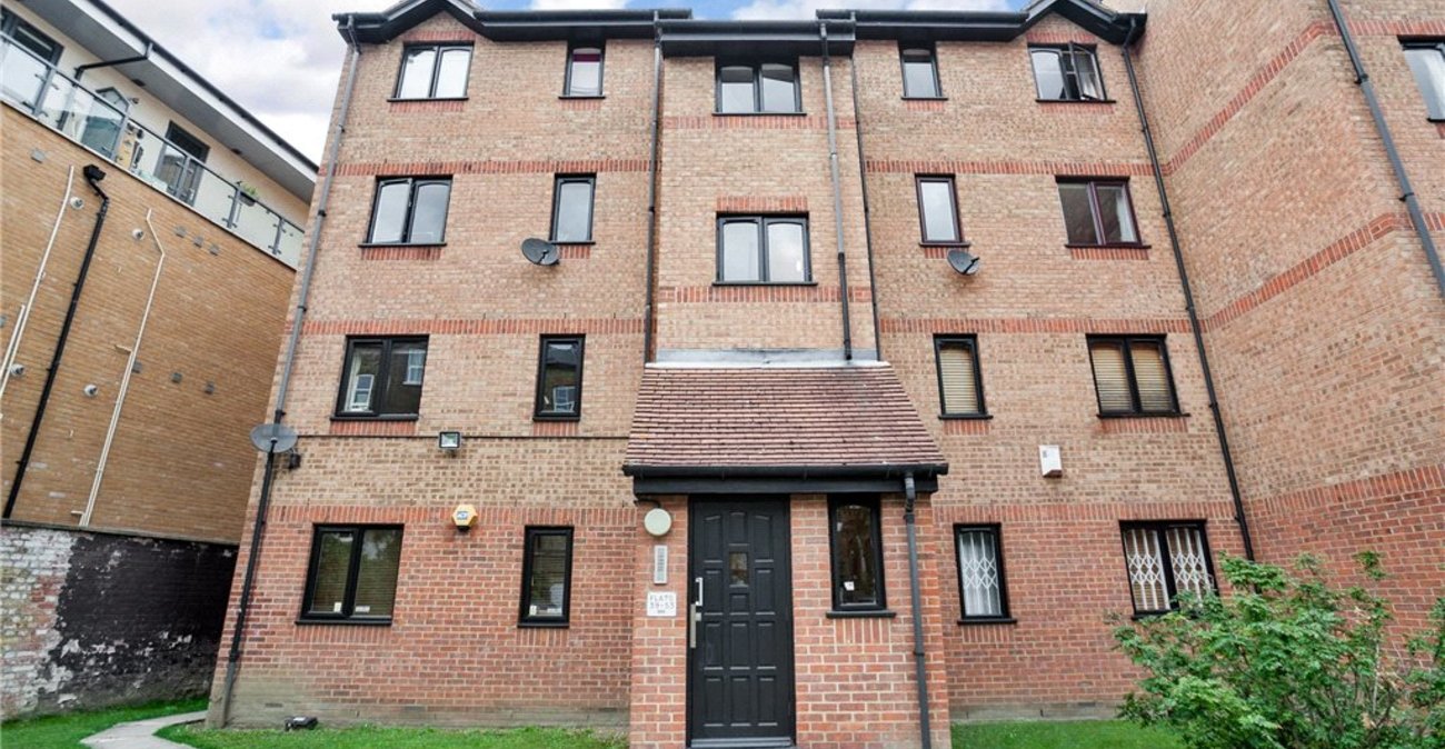 2 bedroom property to rent in Deptford | Robinson Jackson