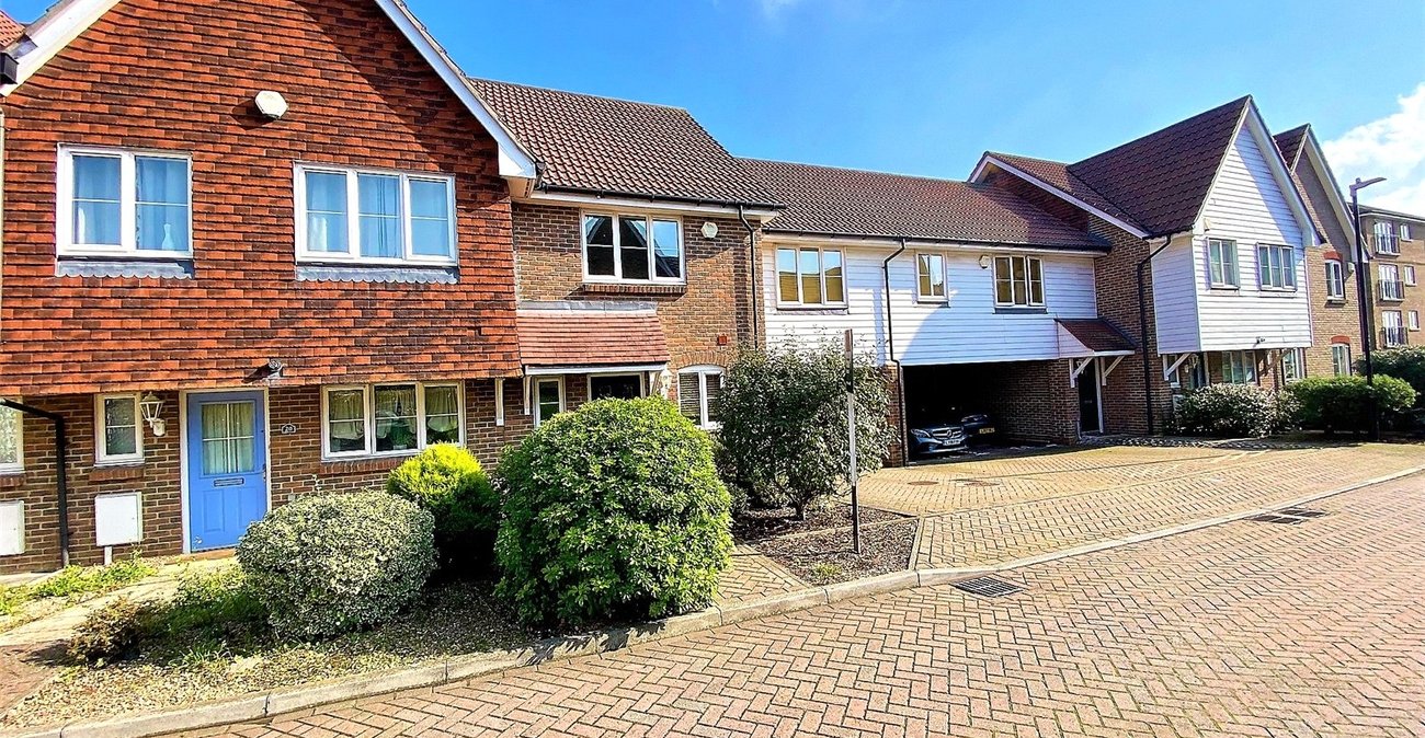 2 bedroom house to rent in Dartford | Robinson Jackson