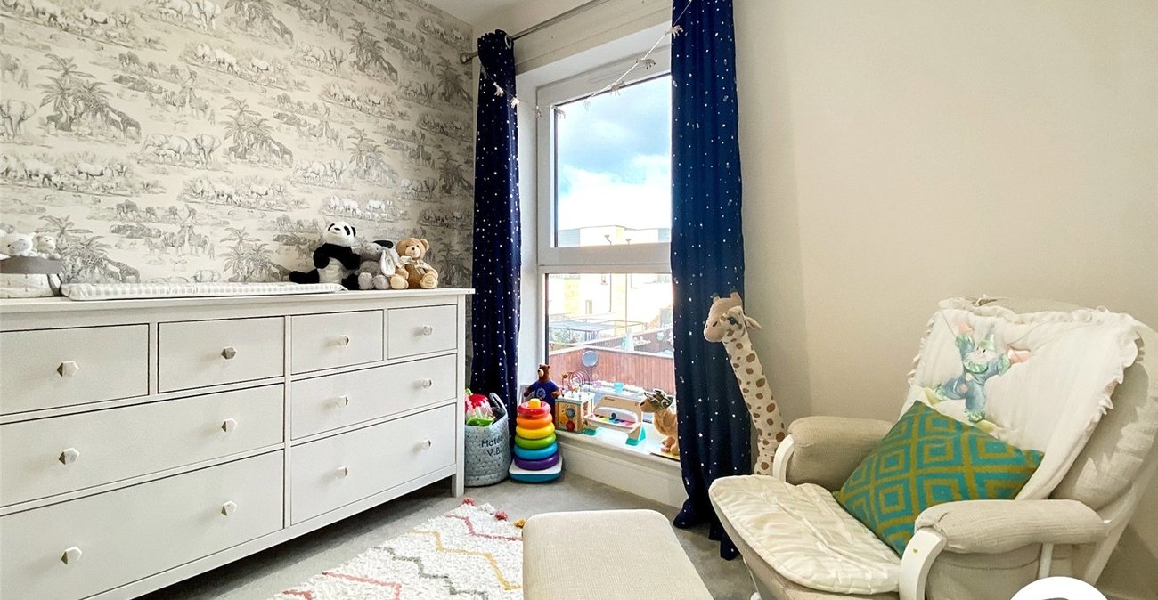4 bedroom house to rent in Erith | Robinson Jackson