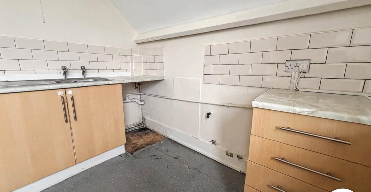 2 bedroom property to rent in Gillingham | Robinson Michael & Jackson