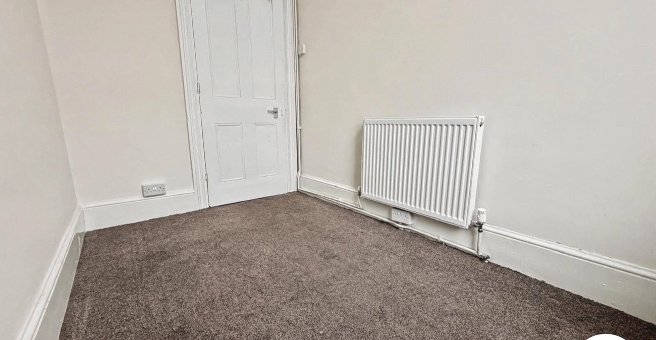 2 bedroom property to rent in Gillingham | Robinson Michael & Jackson