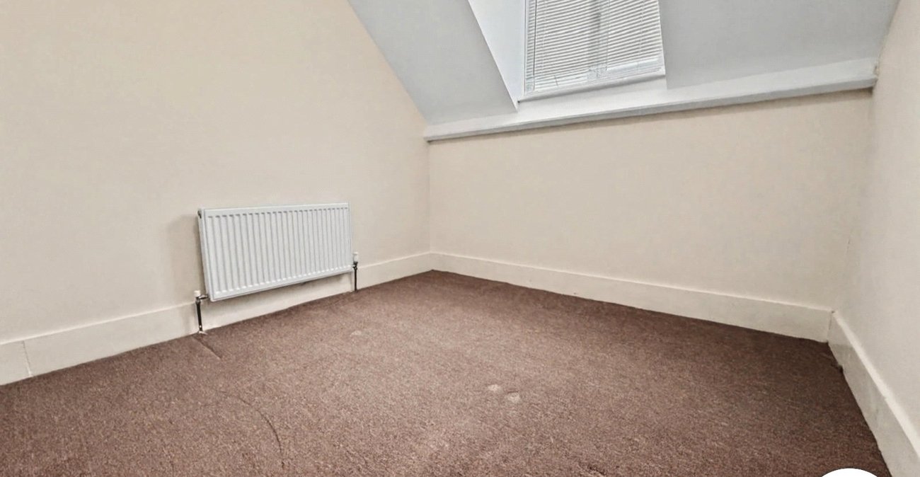 2 bedroom property to rent in Gillingham | Robinson Michael & Jackson