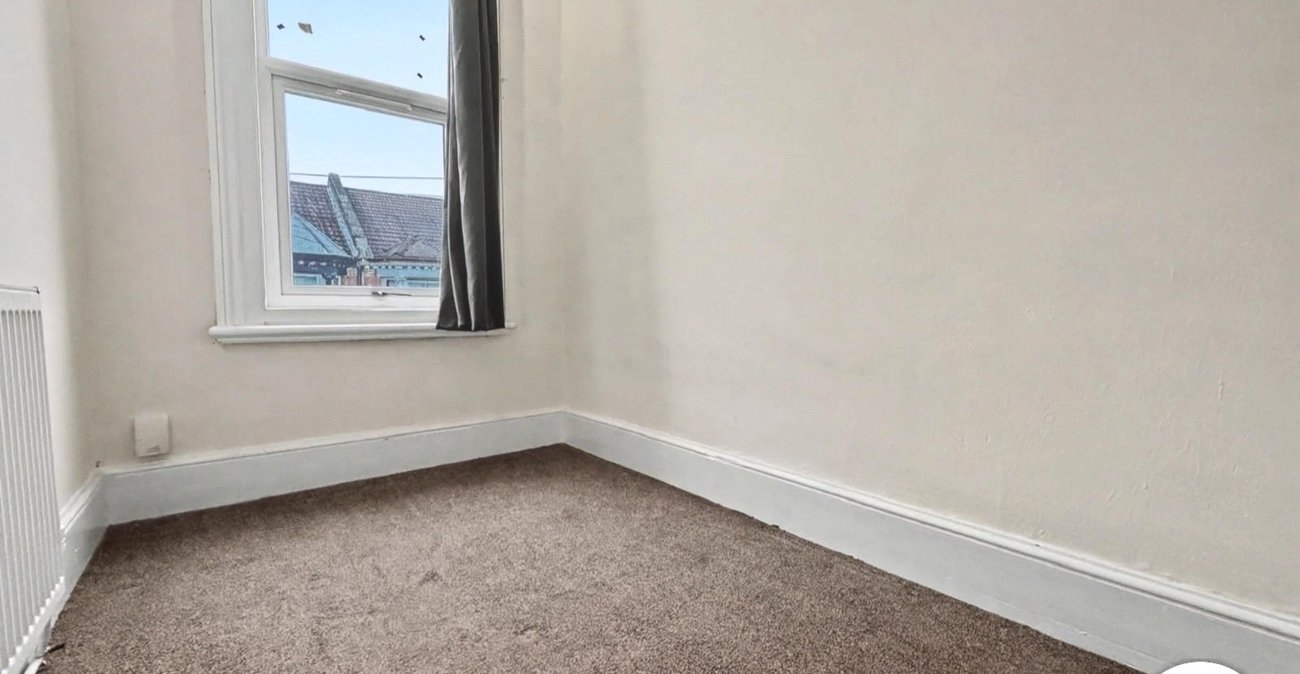 2 bedroom property to rent in Gillingham | Robinson Michael & Jackson
