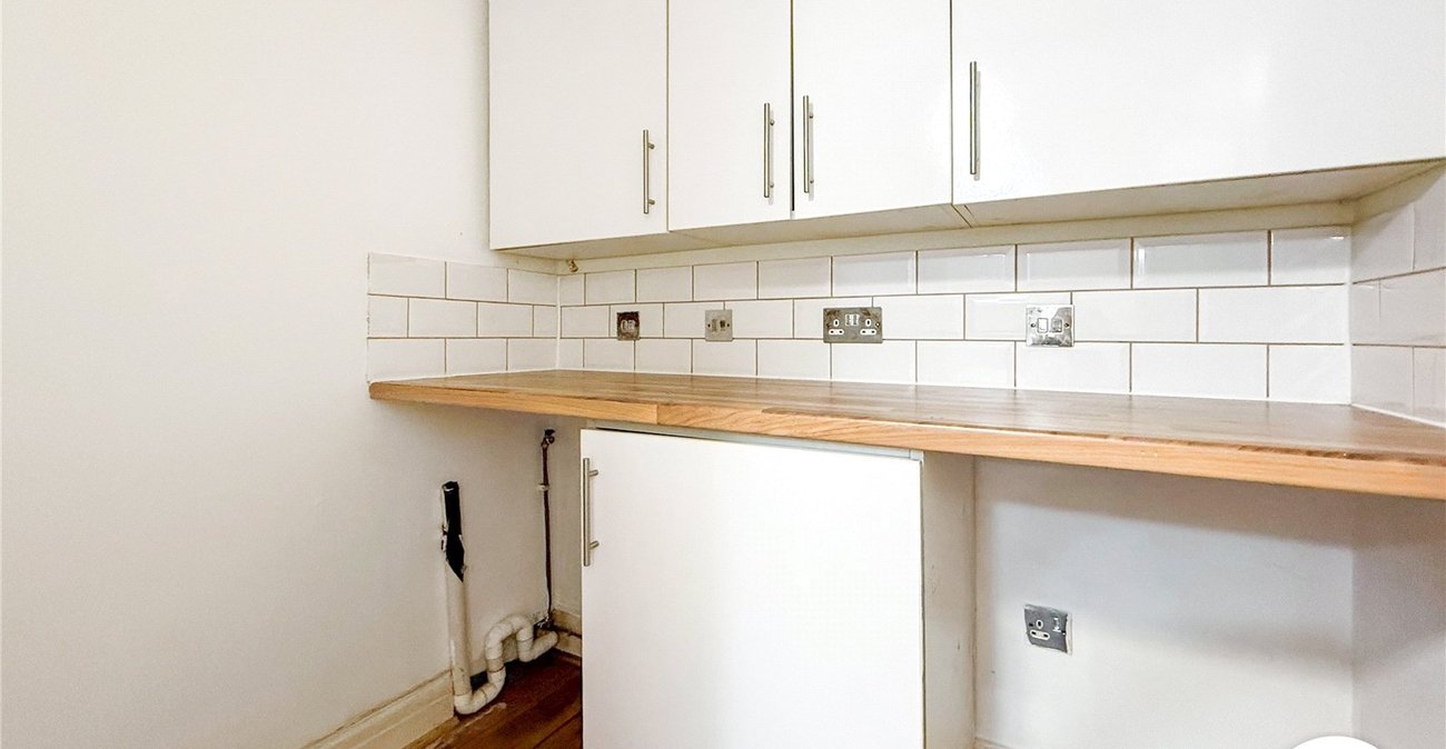 3 bedroom property to rent in Gillingham | Robinson Michael & Jackson