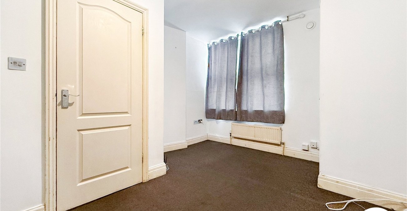 3 bedroom property to rent in Gillingham | Robinson Michael & Jackson