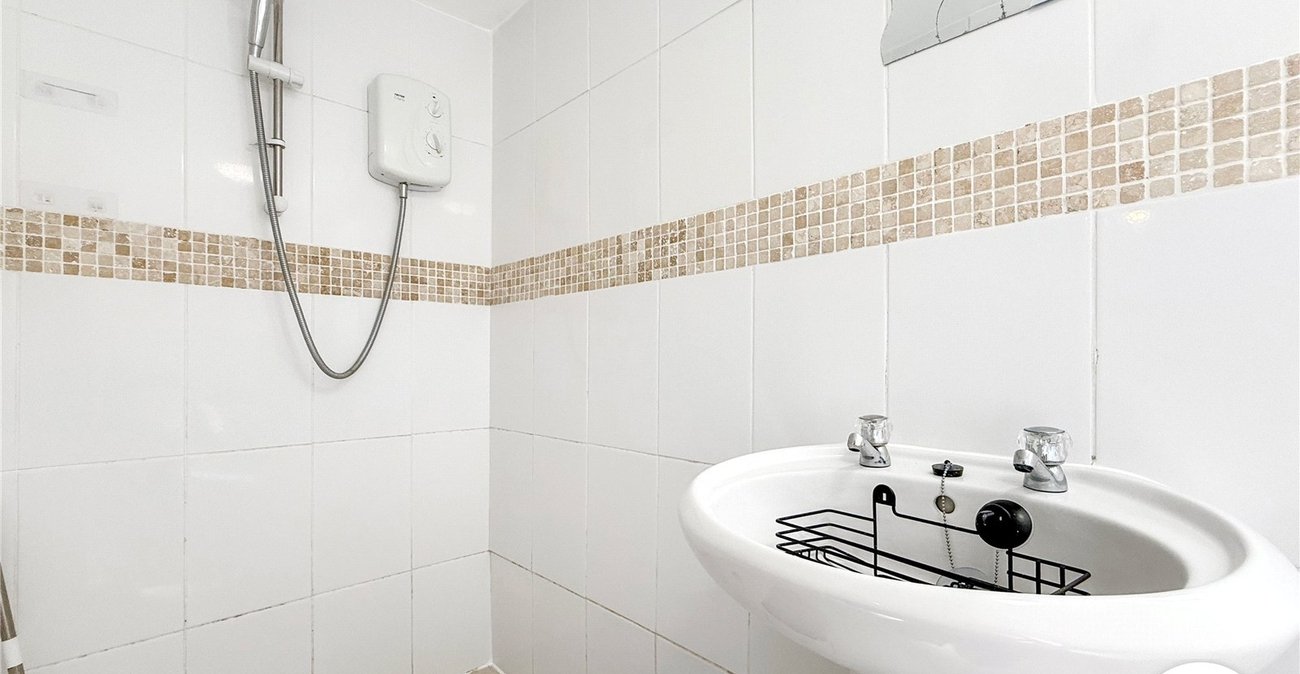 3 bedroom property to rent in Gillingham | Robinson Michael & Jackson