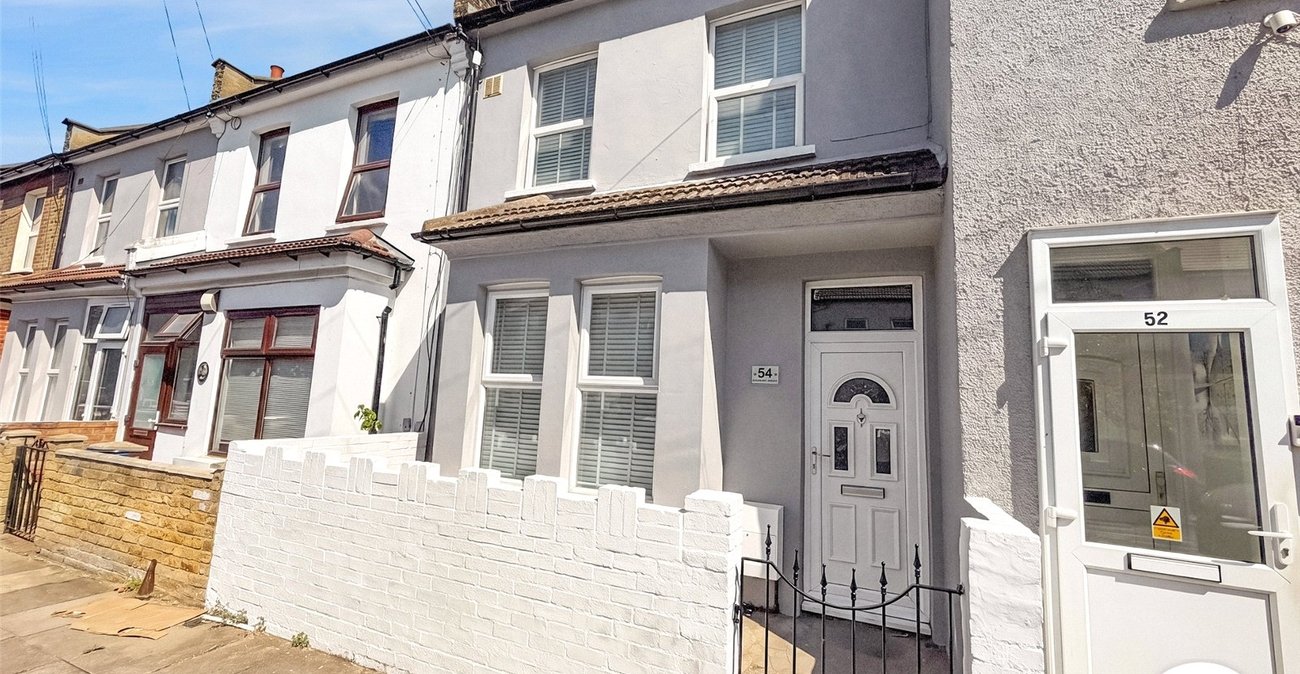 3 bedroom house to rent in London | 