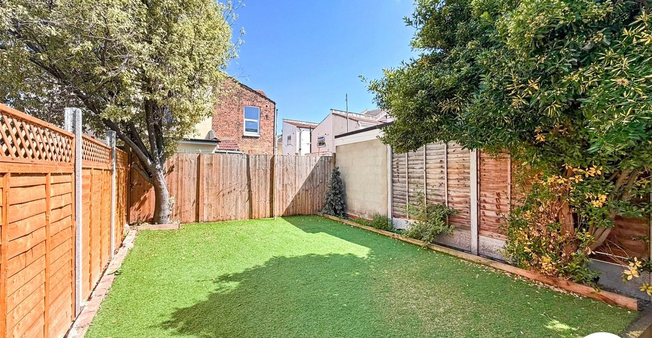 3 bedroom house to rent in London | 